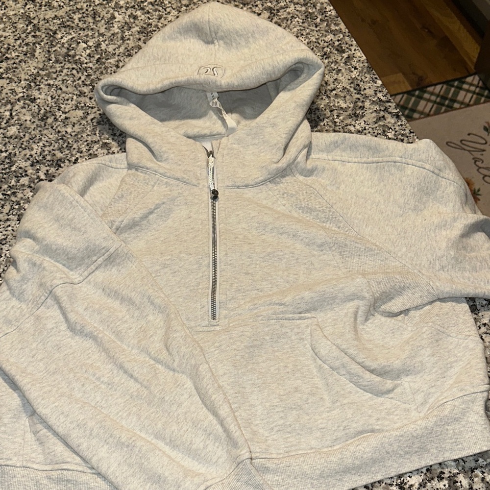 lululemon athletica Light Gray Zip-Up/ Cropped Sweater